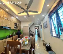 NHÀ ĐẸP BÊN MỸ Ở NGAY - 2 THOÁNG - NGÕ NÔNG GẦN Ô TÔ - SỔ HOA HẬU - TIỆN ÍCH ĐỈNH - 40m2 NHỈNH 6 TỶ