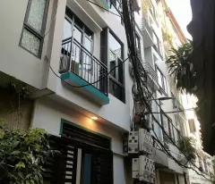 Bán nhà Lạc Long Quân, DT52m2, 5 tầng, 6P. ngủ khép kín, ngõ thông, ôtô qua nhà (12.3 tỷ)