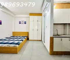 NHỈNH  8 tỷ có nhà 40m2 7 tầng 11p khép kín. View Royal City. Độc hiếm 1 căn duy nhất