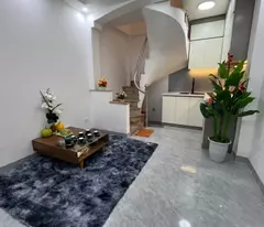 Bán nhà 16m2, 5 Tầng, 3PN, 4WC, Minh Khai, Hai Bà Trưng, 2.25 tỷ, sổ đỏ chung