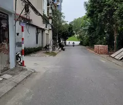 Chính chủ cho thuê Mặt bằng/ kho/cửa hàng/văn phòng/ để ở tại Thạch Bàn- Long Biên-140m2, 12tr/thg