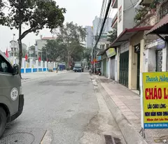 Chính chủ bán 48,5m2 nhà 3 tầng mặt Phố Đức Giang. Cách 100m ra đường Lý Sơn