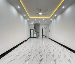 B.án nhà Lạc Long Quân -Tây Hồ, DT38m2, 6 tầng, MT4.5m, 4P ngủ, thang máy xịn sò, nhà mới koong