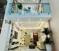 ***Nhà  Mặt Tiền Nguyễn Biểu P1 Quận 5 _Chỉ Bằng Giá Nhà Hẻm_18.5TỶ TL