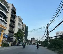 Bán nhà mặt phố kinh doanh tại Xuân Diệu - Tây Hồ vị trí đẹp vieww trực diện Hồ Tây.