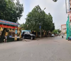 Bác nào dự định kinh doanh tài chính 4 5 tỷ thì ới em. Trục chính Đặng Xá, 46m2.
