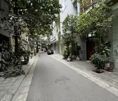 Bán nhà lạc trung phân lô 4 tầng ô tô tránh hai bà trưng