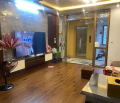 Bán nhà văn phòng 6 tầng, 62m², Lĩnh Nam, Mai Động, thang máy, oto 7 chỗ vào nhà