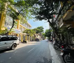 BÁN NHÀ PHỐ NGUYỄN VIẾT XUÂN, MẶT PHỐ KINH DOANH SẦM UẤT, VỈA HÈ RỘNG, THỬA ĐẤT VUÔNG ĐÉT, 45m,