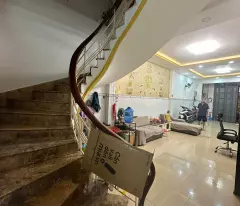 Nhà Đẹp.Hẻm xe hơi 6 m,Vỉ trí trung Tâm Tân Phú.DT 80 m2.