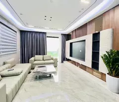 NHÀ PHỐ NGUYỄN VĂN CỪ - 69M, LÔ GÓC - GARA Ô TÔ - 7 TẦNG THANG MÁY - 16,8 TỶ