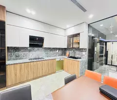 NHÀ PHỐ NGUYỄN VĂN CỪ - 69M, LÔ GÓC - GARA Ô TÔ - 7 TẦNG THANG MÁY - 16,8 TỶ