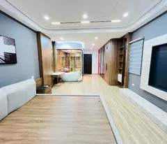 NHÀ PHỐ NGUYỄN VĂN CỪ - 69M, LÔ GÓC - GARA Ô TÔ - 7 TẦNG THANG MÁY - 16,8 TỶ