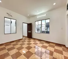Cho thuê Nhà 2 Tầng Haonf kiếm, gần Nhà Hát Lớn,33m, MT 3,5m ô tô đỗ, Tiện lợi kinh doanh