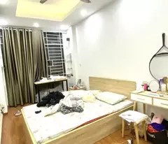 Bán nhà Phố Hào Nam, Nhà dân xây chắc chắn, Vị trí trung tâm nhiều tiện ích, 5 tầng, Giá: 6.5 Tỷ.