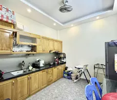 Thở phào! Chính chủ bán nhà Ngô Gia Tự, gần BigC Long Biên, thiết kế đẹp, 40m2 chỉ 5.75 tỷ