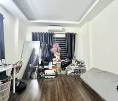 Thở phào! Chính chủ bán nhà Ngô Gia Tự, gần BigC Long Biên, thiết kế đẹp, 40m2 chỉ 5.75 tỷ
