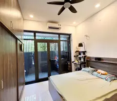 BÁN NHÀ QUẬN 7 -  ĐẸP 90m2 - sát PMH- trung tâm của trung tâm- tặng Full NỘI THẤT: nhỉnh 4 tỷ. LH: