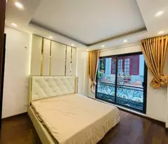 NHÀ MỚI TINH - GẦN PHỐ - NGÕ RỘNG