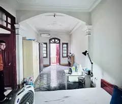 NHÀ TRẦN QUỐC VƯỢNG, Ô TÔ,KINH DOANH,THANG MÁY CHỜ,38M2,5T-GIÁ 7 TỶ HƠN