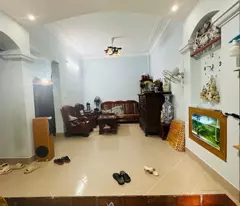 BÁN NHÀ XUÂN THỦY,TIÊN ÍCH BẠT NGÀN,GẦN Ô TÔ,KD, 40M2x3PN-GIÁ 7.2 TỶ