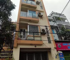Không gian rộng rãi, ánh sáng tự nhiên tràn ngập và thiết kế hiện đại, ngôi nhà này là sự lựa chọn