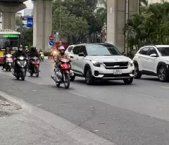 Tuyệt đẹp,Nhà mới Tây Sơn, Đống Đa 40m, mt:4m, 6 tầng Thang Máy, ba bước ra phố 11,2 Tỷ.