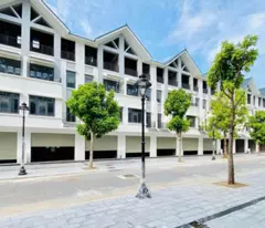 Chính chủ nhà cần bán gấp liền kề duy nhất phân khu Hy Lạp đường 17m diện tích 104m2 mt 5m ,view