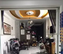Nhà mặt tiền đường 447 tăng nhơn phú A , DT 72m, 4 tầng