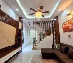 Bán nhà 4 tầng, 42m², ô tô đỗ cửa, ngõ thông kinh doanh, Quỳnh Lôi, Hai Bà Trưng - 8.5 tỷ