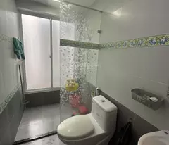 Nhà 3 tầng, BV Lê Văn Việt, 90m2, ngang 5m, 4 PN, hẻm xe hơi thông, nhỉnh 6.5 tỷ