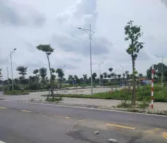 Bán đất đấu giá Thuỵ Lâm Đông Anh - Lô sẻ khe, view vườn hoa