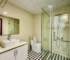 LA THÀNH, BA ĐÌNH - DT33M2, 5 TẦNG - LÔ GÓC, NỞ HẬU - VIEW THOÁNG ĐẸP