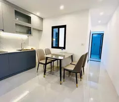 Chính chủ gửi bán nhà tập thể tầng 1 Nghĩa Tân, nhà đẹp, đủ nội thất, vỉa hè, kinh doanh, ô tô đỗ