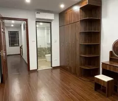 Đẳng cấp nhất Ngọc Thụy, diện tích 43m2, 4 tầng, ô tô đỗ cửa, ngõ nông trung tâm, giá 7.8ty