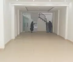 Cho thuê nhà 37 Hàng giầy' mặt bằng 108M2 x 3 tầng, cạnh chợ Đồng xuân tiện cho nhiều loại hình