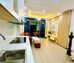 Nhà Đẹp Full Nội Thất Hồng Tiến Ô Tô Đỗ Cửa Hai Mặt Thoáng