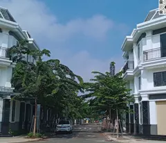 Nhà Phố Thổ Cư 100% (5x16m) Tại Hòa Lợi, Bến Cát – Giá 2,66 Tỷ – Gần VSIP 2, Đồng An 2, Cách TP