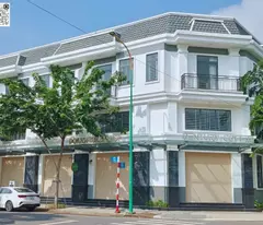 Nhà Phố Thổ Cư 100% (5x16m) Tại Hòa Lợi, Bến Cát – Giá 2,66 Tỷ – Gần VSIP 2, Đồng An 2, Cách TP