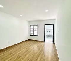 NHÀ 2 TẦNG TK HIỆN ĐẠI MỘT TRỤC ĐƯỜNG THỐNG NHẤT HXH 7M THÔNG.