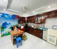 BÁN NHÀ ĐẸP KHU BỒ ĐỀ ,LONG BIÊN - 40M², 5 TẦNG, GIÁ CHỈ HƠN 7 TỶ
