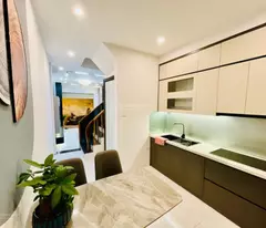 Phố Vũ Tông Phan, ô tô qua kinh doanh, nhà đẹp 39m2 x5 tầng, 7.59 tỷ, sổ vuông A4