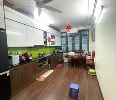 BÁN NHÀ 5 TẦNG CẦU GIẤY, 35M2, NGÕ THẲNG BA GÁC. 6,5 TỶ