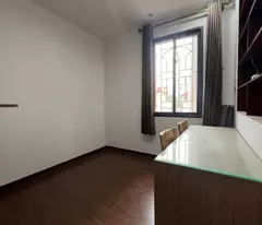 Chính chủ gửi bán tập thể Quan Hoa, Cầu Giấy, tầng 4+5, nhà mới 3 ngủ đủ công năng