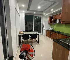 Chính Chủ Nhà Phố Mặt Tiền Cho Thuê 3 Phòng Và 1 Mặt Bằng Kinh Doanh Tại Đường Lương Thế Vinh, Tân