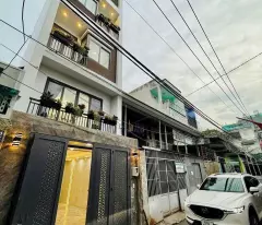 SIÊU PHẨM 6 TẦNG - XE TẢI ĐẬU CỬA - THIẾT KẾ HIỆN ĐẠI - ĐẲNG CẤP - NGAY BÊN TRƯỜNG PHAN CHU TRINH