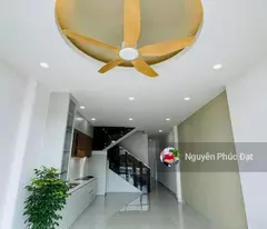 VCN Phước Long 2 nhà mới còn thơm mùi sơn giá 4 tỷ 950