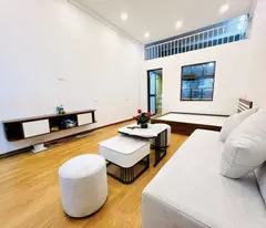 Bán CH tập thể tầng 5 phố Trần Quý Cáp,55m2,Full nt đẹp, ở luôn > 2 tỷ