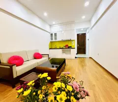 Cần bán CH tập thể 65m2, 2pn tầng 3 phố Nguyễn Chí Thanh, Đống Đa.