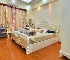 Bán Gấp Nhà Đẹp Dân Xây Nguyễn Khánh Toàn, Cầu Giấy, 42m 6 tầng, 10 tỷ, Dòng Tiền 500 triệu